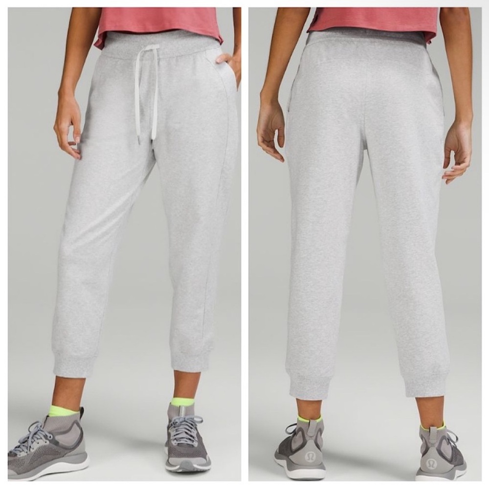 Lululemon • scuba high-rise cropped jogger heathered core ultra light grey sz 0